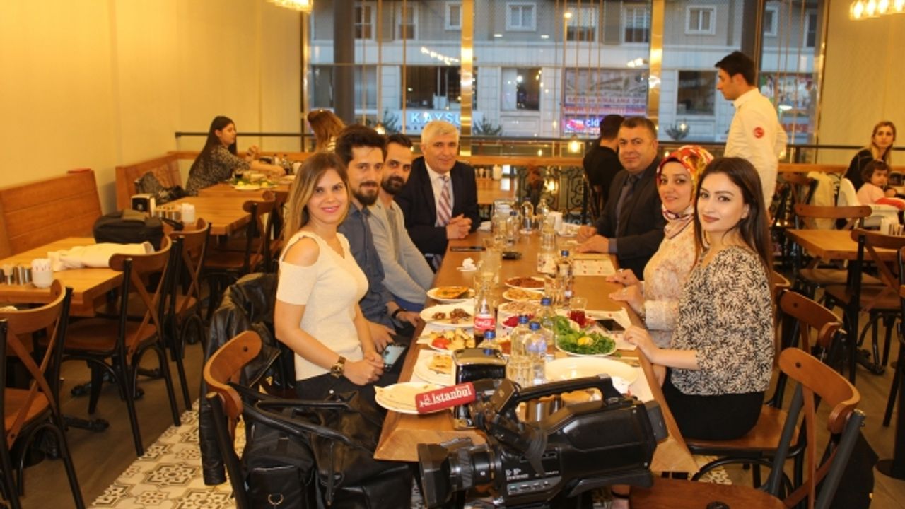 İstanbul Times Ailesi Yemekte Bir Araya Geldi
