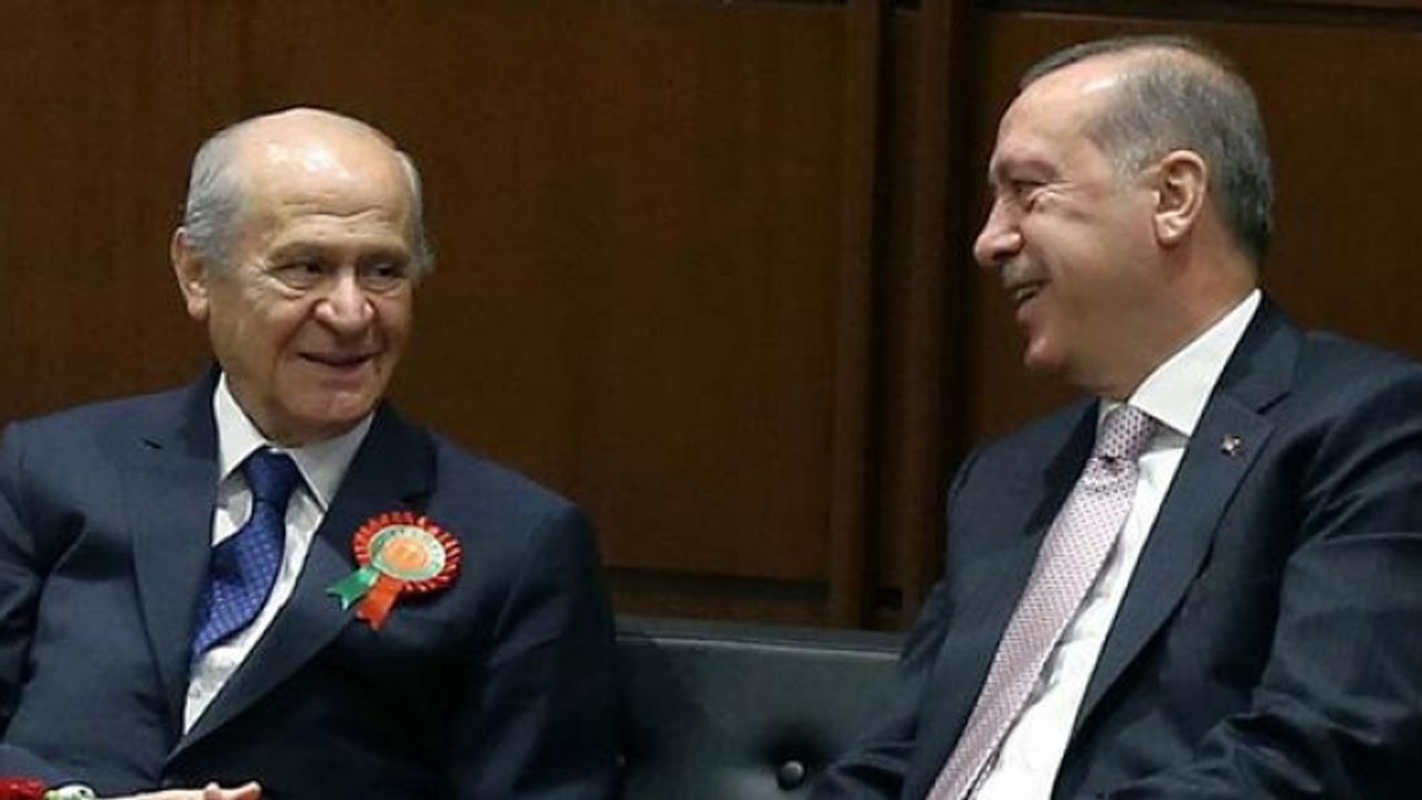 AK Parti'den seçim barajı formülü: 'MHP'yi yüzde 10'a iknaya çalışacak'