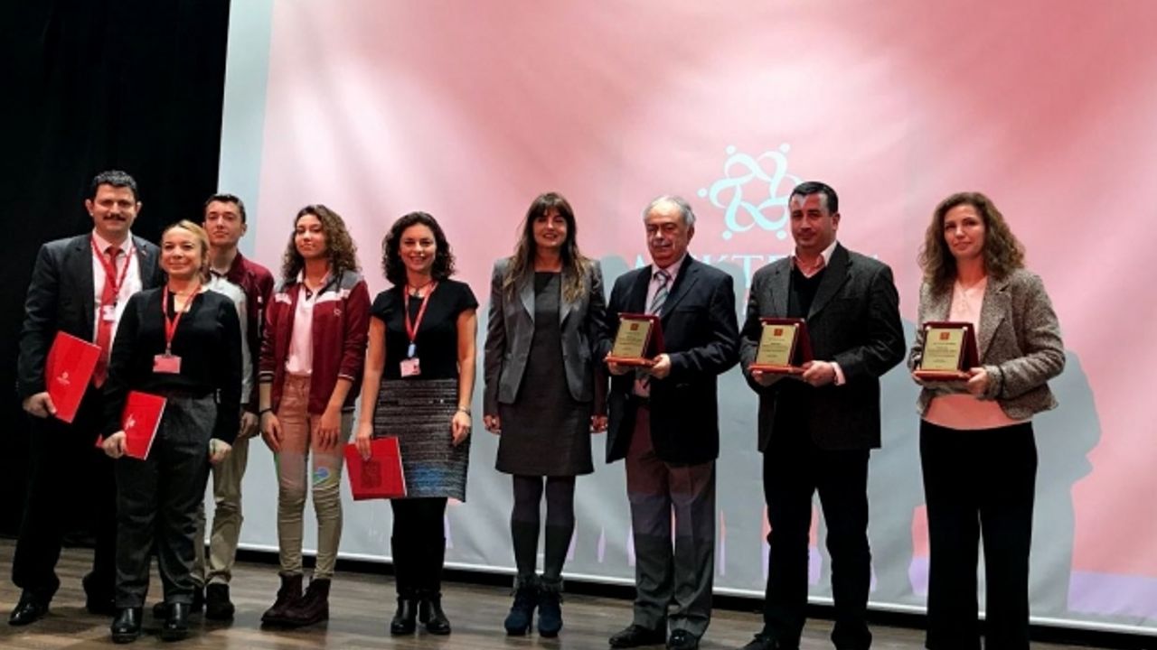 Alternatif Enerji Forumu İzmir’de düzenlendi…