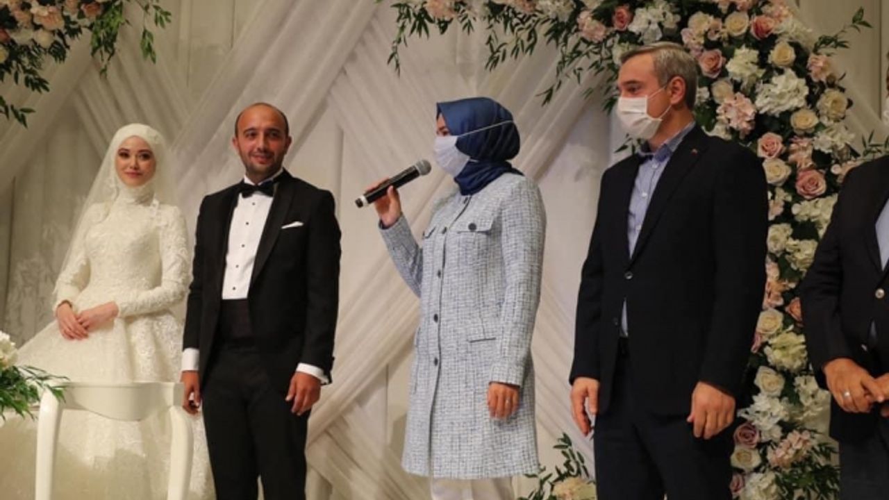 Zeynep Betül ve Serdar’ın Nikahına Yoğun İlgi