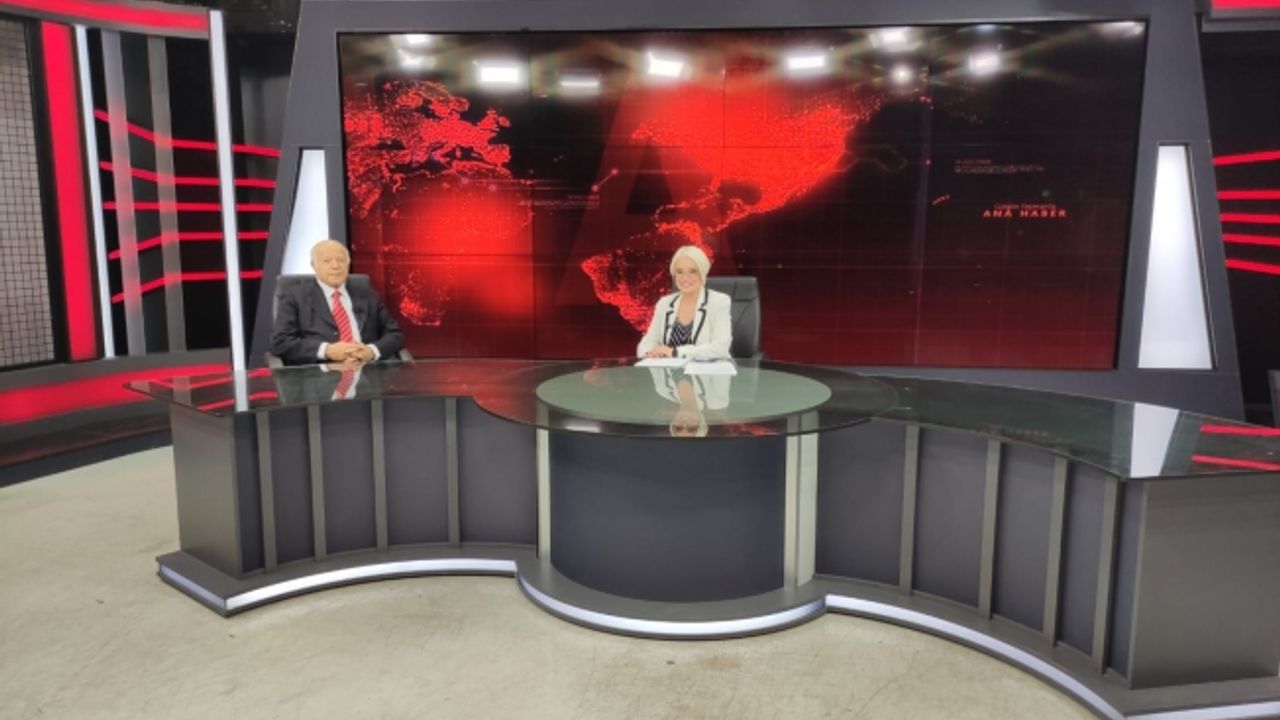 Prof. İzzetti̇n Doğan'dan Hüseyi̇n Baş Yorumu