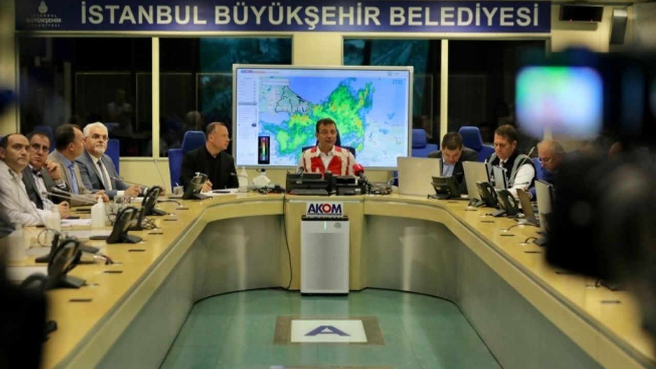 İmamoğlu Diğer Programını İptal ederek AKOM'da Açıklama Yaptı