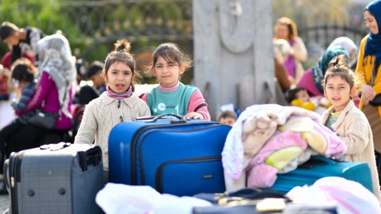 57 Suriyeli Daha Esenyurt’tan Ülkelerine Döndü