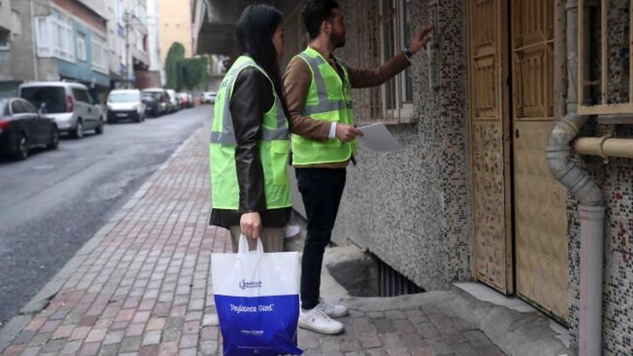 Bağcılar’da ihtiyaç sahibi bin 200 aileye et yardımı