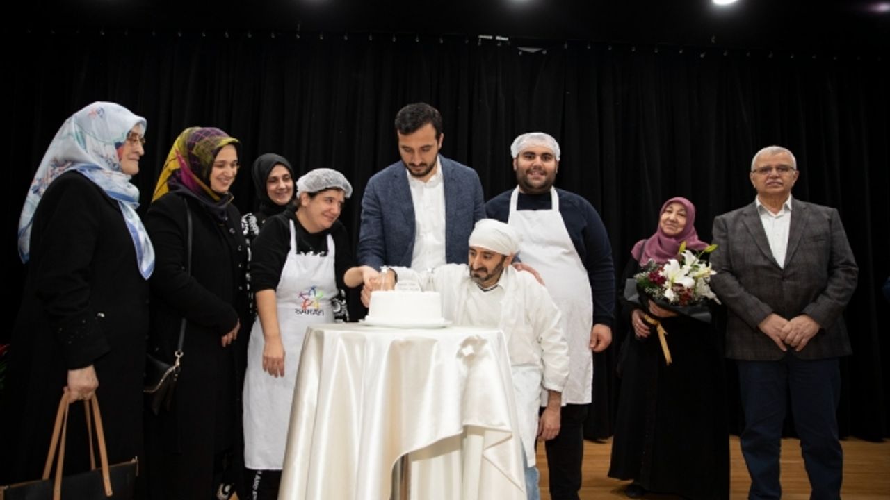 Başkan Abdullah Özdemir’e Doğum Günü Sürprizi