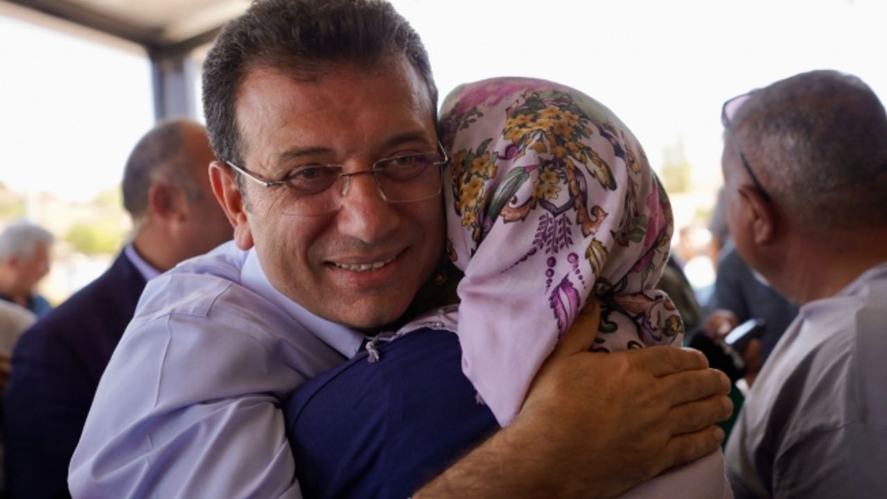 İmamoğlu : Demokratik Ortamı Oluşturmanın Gururunu Yaşıyorum…