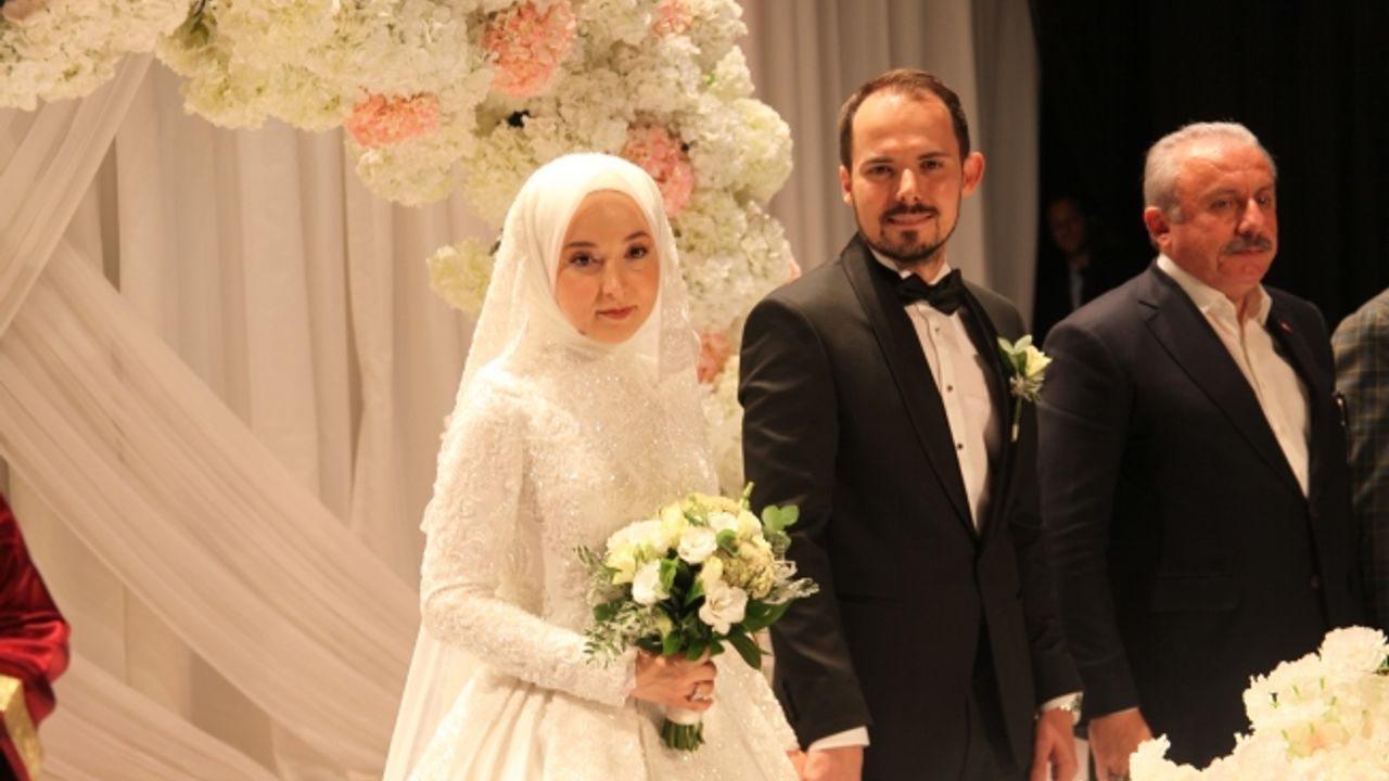 Dr. Sümeyye Nur Ve Dr. Osman Kuleli  Mutluluğa Evet Dedi (VİDEOLU)