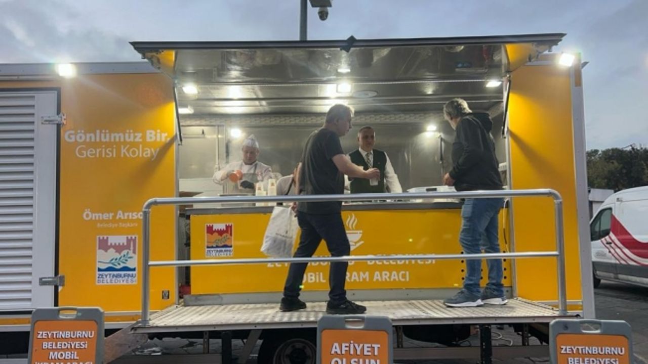 Bu Başkan Sabah Çorba Akşam Çay İkram Ediyor