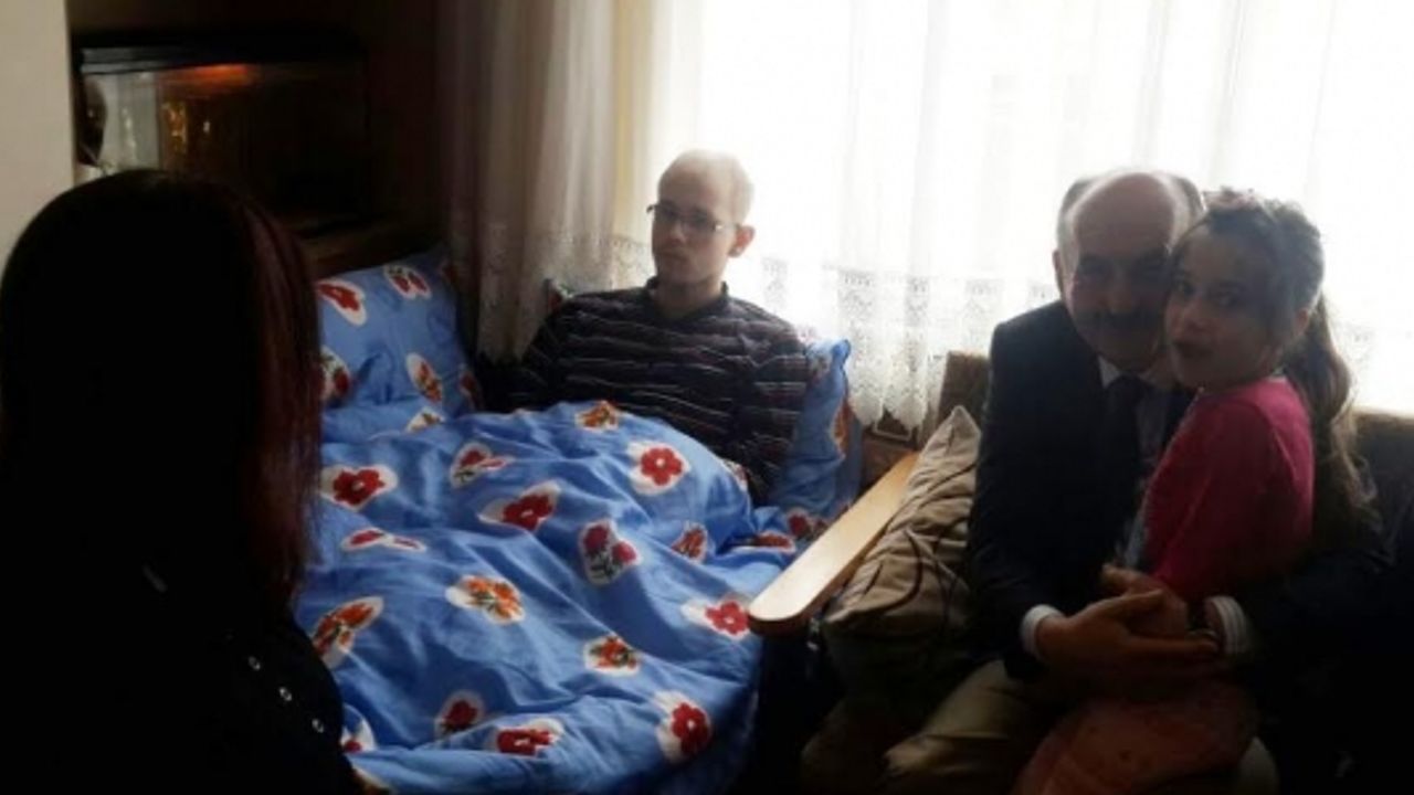 Bakan Müezzinoğlu'ndan Polat'a ziyaret