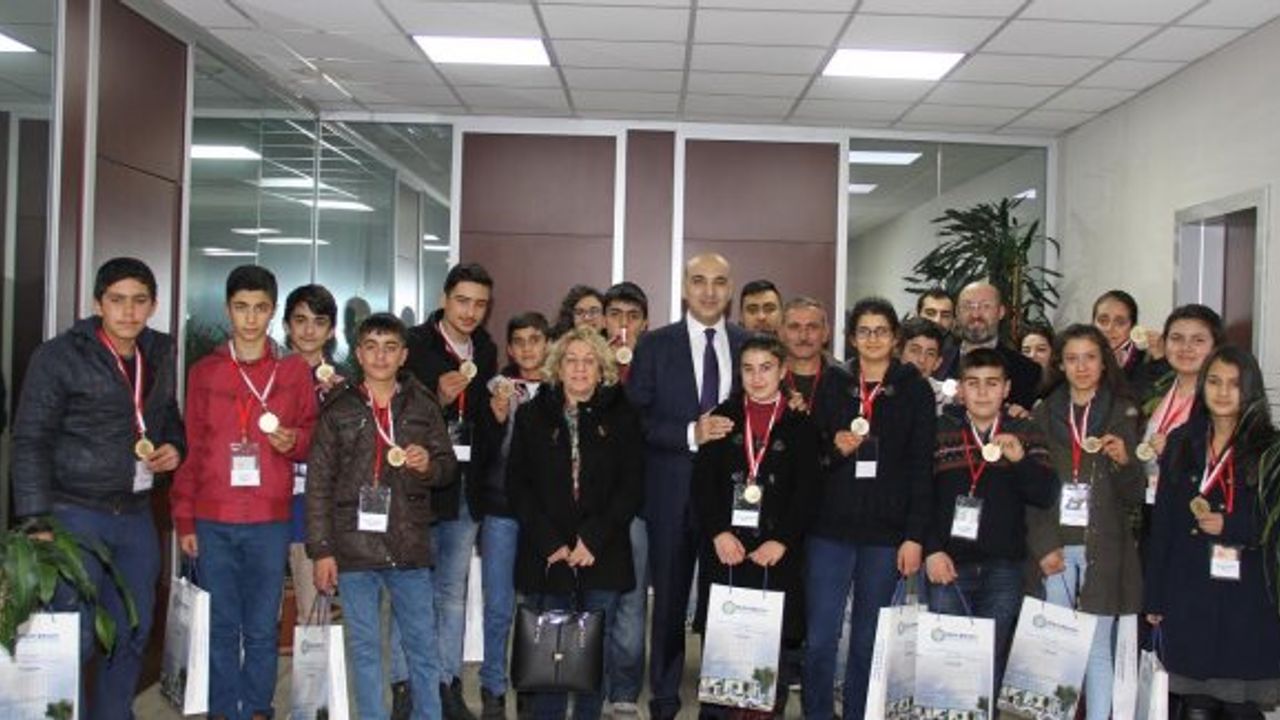 Bakırköy Belediyesi Bu Kez Besnili Çocukları Ağırladı