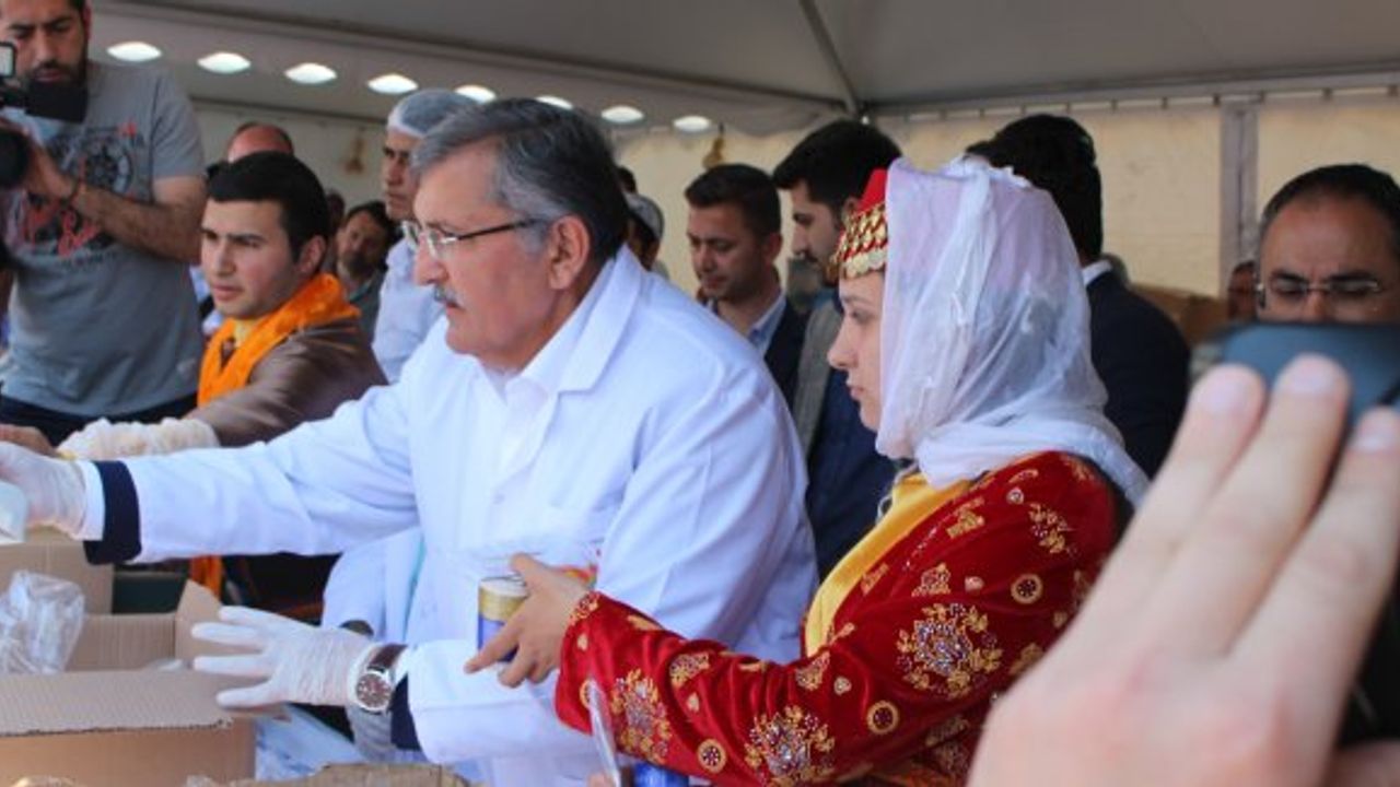 Bugün OSES'in en büyük bayisi Belediye başkanı oldu