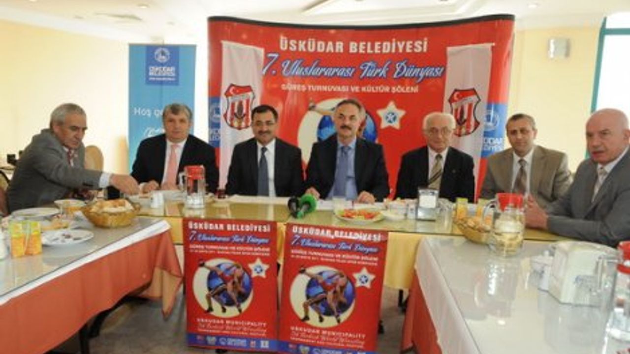 Güreş -8. Uluslararası Türk Dünyası Turnuvası ve  Kültür Şöleni'nde Türkiye birinci oldu