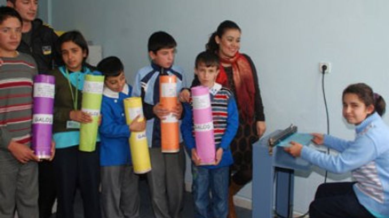 Özel eğitime ihtiyacı olan öğrencilerin sanatsal becerileri geliştiriliyor