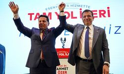 İmamoğlu ve Prof. Dr. Ahmet Özer'den Gövde Gösterisi