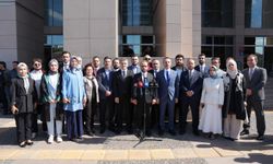 Ak Parti İstanbul İl Başkan Yardımcıları Özgür Özel'e Suç Duyurusunda Bulundu