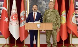Bülent Turan’dan, 2. Kolordu’ya Ziyaret