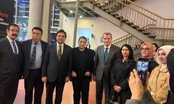 Ahmet Abi Yerde Tercümandır Her Derde