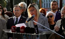 ADA'nın Konuşmacıları 3 Kadın Oldu, Başkan Mutlu'nun Eşi Ağlayarak Konuştu  (VİDEOLU)