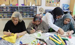 AKDEM’in “Aktif Yaşlanma Kulübü” 60 Yaş Üstü’ Ne de Hizmet Sunuyor