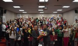 Zeytinburnu Bilgi Evleri’nde “Gençlerle Baş Başa” Sohbetleri: Konuk Savaş Corut