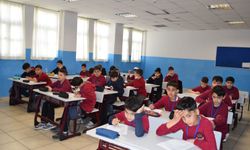 Zeytinburnu’nda 3 Bin Öğrenciye ‘Akran’ Desteği Sağlandı