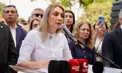 İBB Tutuklu Yakınları Basın Açıklamasında Baro Başkanı Ve CHP İl Başkanı da Konuştu