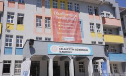 Zeytinburnu Belediyesi Yaz Tatilinde Okulların Bakım Ve Yenileme Çalışmalarını Yapıyor