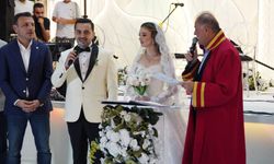 Doğan Ve Akgün Ailelerinin Mutlu Gününde Dostları Yanlarındaydı