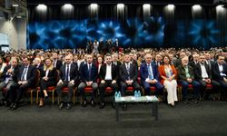 İmamoğlu'nun Bedeni Silivri, Zindanlarında, Ruhu Ve Mesajı Yenikapı İSKİ Hizmetlerini Tanıtım Toplantısında