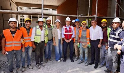 İmamoğlu: İBB’ Nin Elazığ'daki Okul İnşaatında İncelemelerde Bulundu