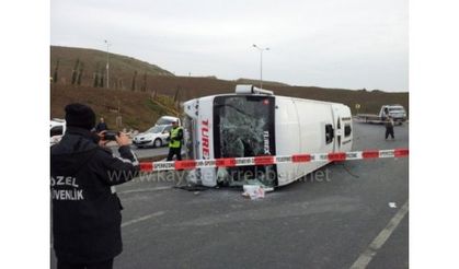 İstanbul- Kayaşehir'de 2 otobüs yandı!