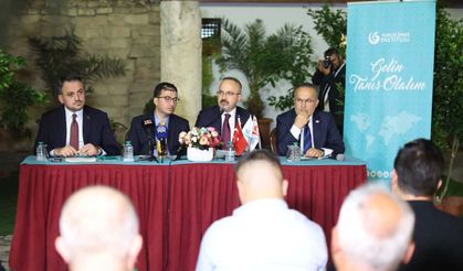 Turan: Türk Demokrasisi Öksüz Büyümüştür