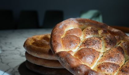 Tarihi Merkezefendi Fırını’nda Ramazan Pidesi Geleneği Yaşatılıyor