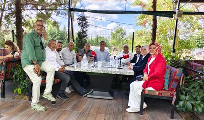 Gazeteciler Stres Attı