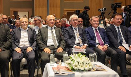 MHP Zeytinburnu İlçe Teşkilatı Görkemli Bir Kongre Yaptı