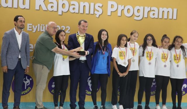 Zeytinburnu Yaz Spor Okullarında 3.500 Kişi  Yararlandı (VİDEOLU)