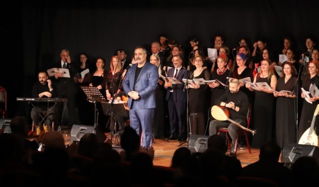 Kartallılar Yeni Yılı, Türk Halk Müziği Konseriyle Karşıladı