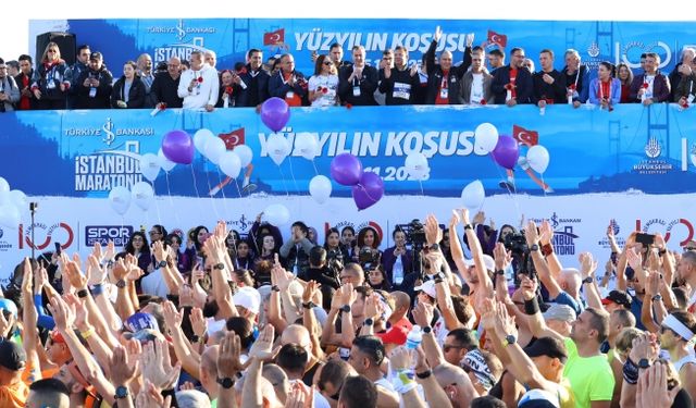 İmamoğlu,Türkiye İş Bankası 45. İstanbul Maratonu'nu Başlattı