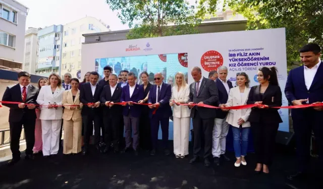 Özgür Özel: İmamoğlu'nun Tek Suçu Defalarca Erdoğan'ı Yendiği İçin Cezaevine Girdi Dedi