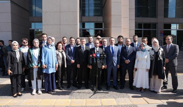 Ak Parti İstanbul İl Başkan Yardımcıları Özgür Özel'e Suç Duyurusunda Bulundu