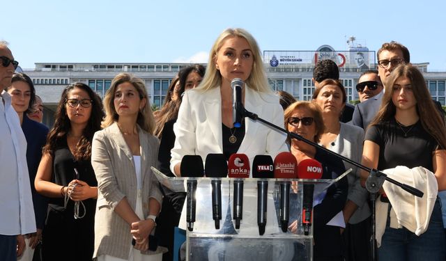 Ekrem Başkan'ın Kızı Beren İlk Kez Babasız Doğum Günü Kutladı