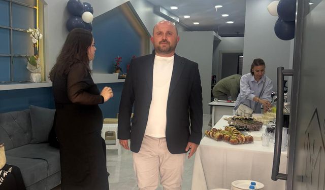 Mina Yapıya Görkemli Açılış