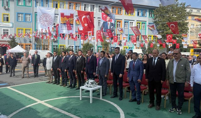 Başkan Ömer Arısoy Yeni Eğitim Öğretim Yılında Öğrencileri Yalnız Bırakmadı