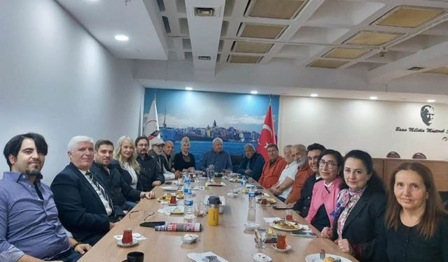 İGD'nin Çay Simit Sohbetleri Gayet Verimli Geçiyor