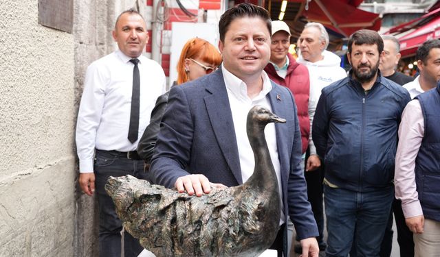 Kadıköy’ün Maskotu Rodi Yeninden Çarşıda, Bu Bambaşka Bir Hikaye