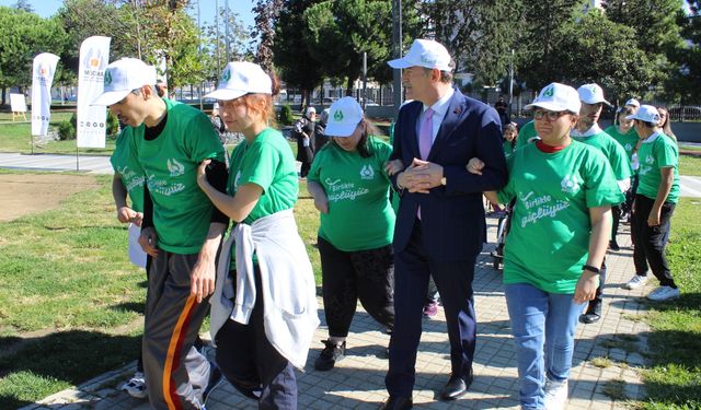 Zeytinburnu’nda Serebral Palsi Farkındalığı İçin Birlikte Yürüdüler