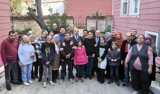 Bülent Turan, Eram Derneği’nde Özel Çocuklarla Bir Araya Geldi