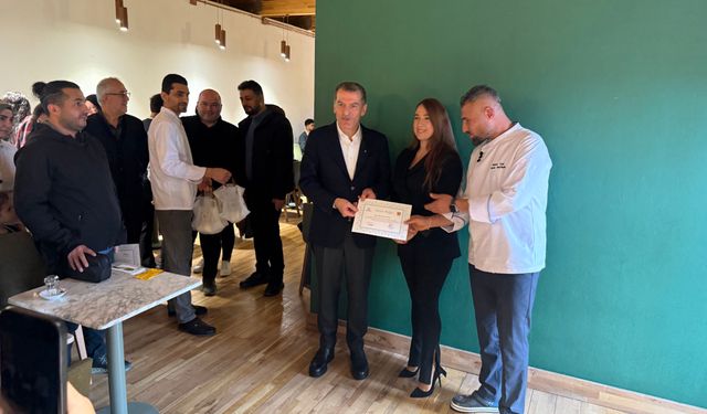Tarihi Merkezefendi Fırını Ekmek Atölyesi 2. Dönem Mezunlarını Verdi