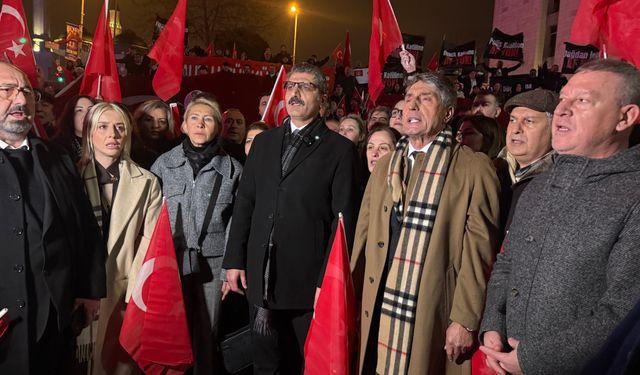 İyi Parti İstanbul İl Başkanlığı Zeytinburnu'nda Bayrak Yürüyüşü Yaptı (VİDEOLU)