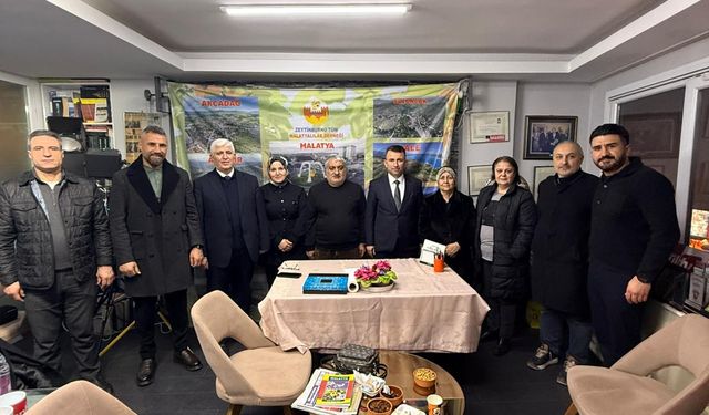 ZEYDEF Başkanı Mehmet Çakır Ve Yönetimi Malatyalılar Derneğini Ziyaret Etti